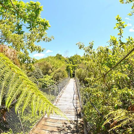 הוילה סטרטפורד Tepopo Gardens Rural Retreat מראה חיצוני תמונה