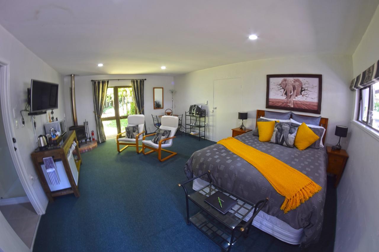 הוילה סטרטפורד Tepopo Gardens Rural Retreat מראה חיצוני תמונה